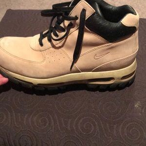 Men’s Nike Air Max Goadome Boots